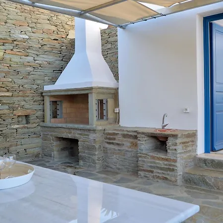 & Hydroussa Sea View