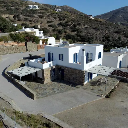 Holiday home & Hydroussa Sea View