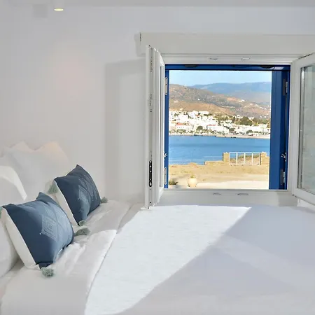Holiday home & Hydroussa Sea View