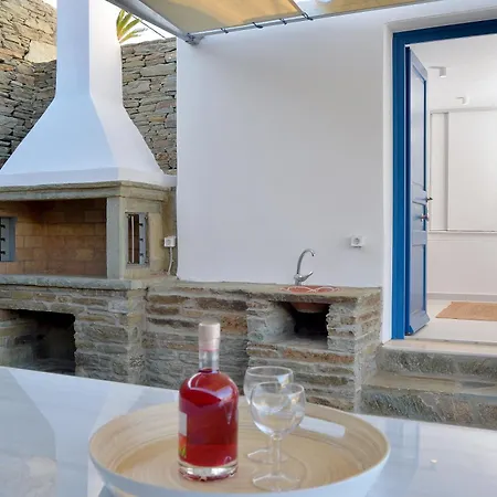 & Hydroussa Sea View Holiday home