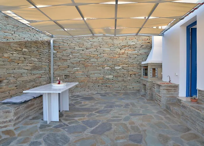 & Hydroussa Sea View