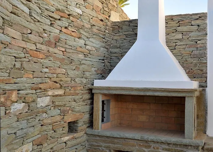 & Hydroussa Sea View Semesterbostad