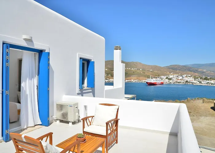 Semesterbostad & Hydroussa Sea View